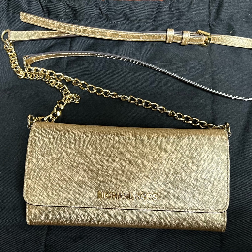 Micheal Kors Crossbody